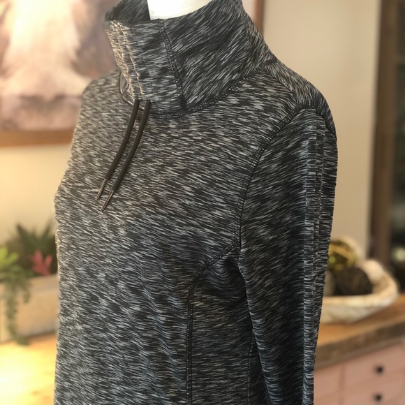 Layers 8 Athletic Quick Dry Top - Picture 2 of 4